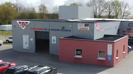 carrosserie à Le Cellier - image 3